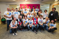 Grupowe zdjęcie mentorów CoderDojo z całej Polski